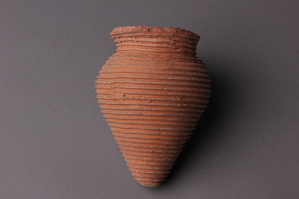 新石器时代仰韶文化半坡类型红陶陀螺瓶