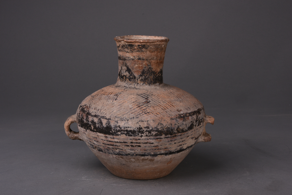 马家窑文化马厂类型锯齿纹双耳彩陶罐