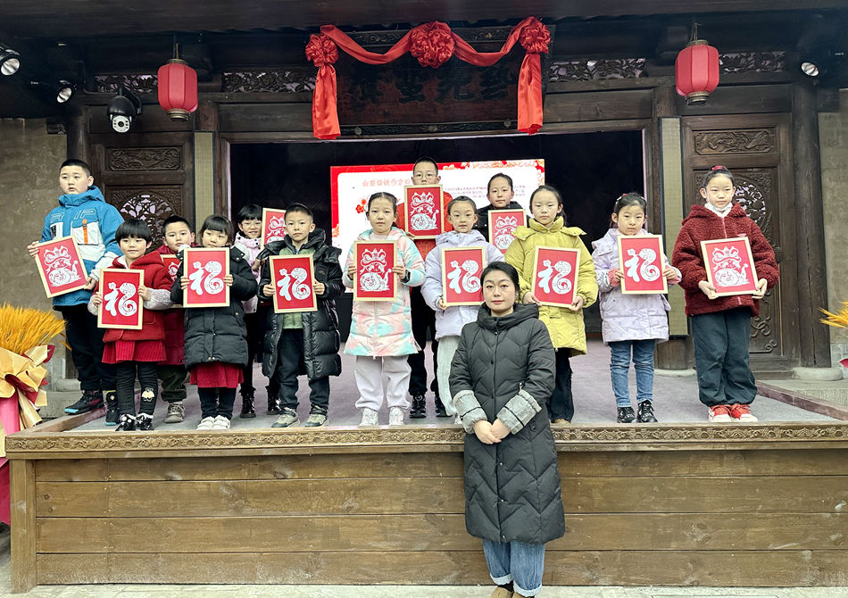 微信图片_20250130152435_副本.jpg