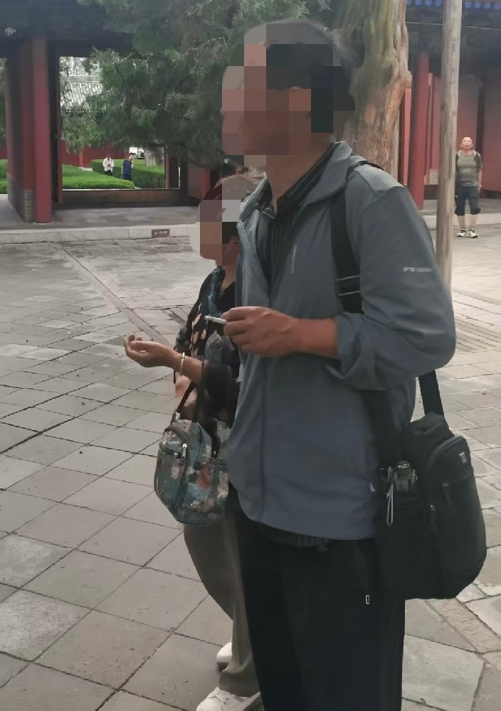 不文明行为（一）